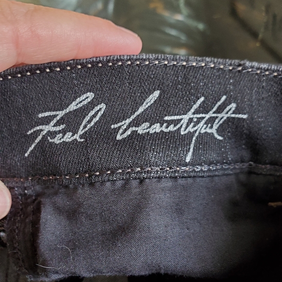 WHBM/ Black Pedal Pushers - Picture 10 of 10